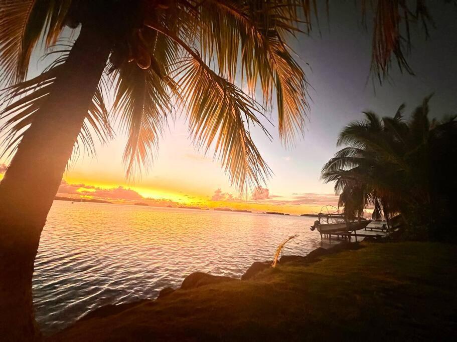 Waterfront Paradise 2 Br; Stunning Sunsets Бора-Бора Экстерьер фото